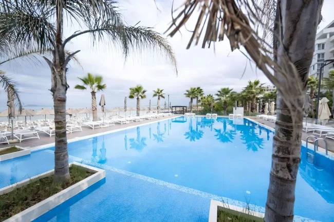 All inclusive Qerret Albanie
