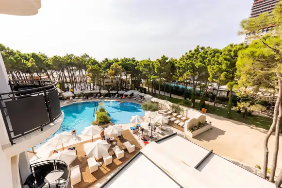 All inclusive vakantie met verblijf in Diamma Resort Golem