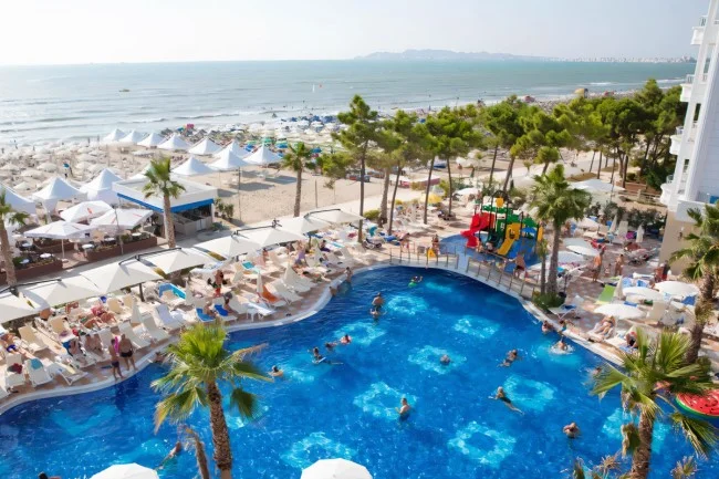 All inclusive Golem Albanie